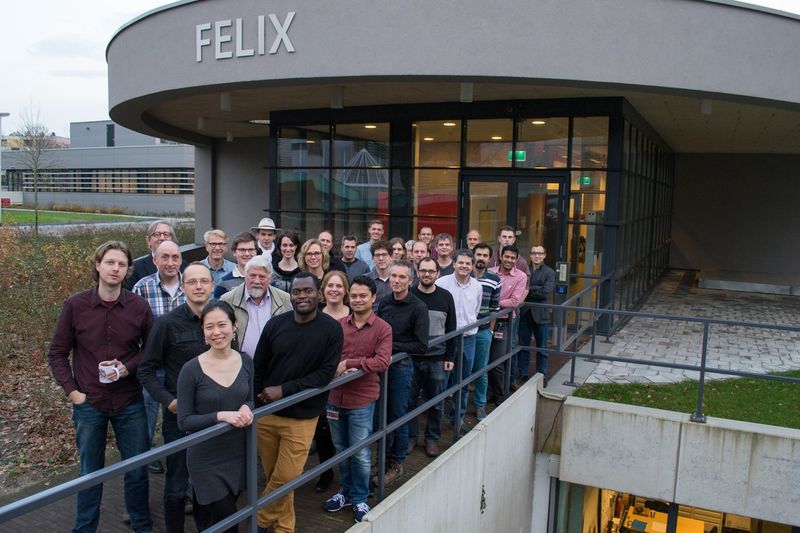 File:FELIX group picture 2016.jpg